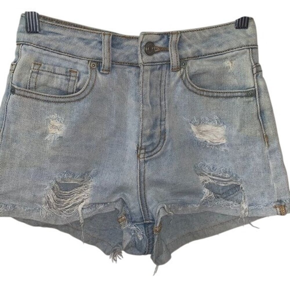 Melville Light Wash Distressed Denim High-Waisted Shorts W/ Frayed Hem Size 22